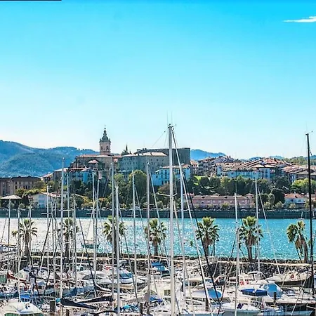 Avec Vue Sur Le Port, Parking, Proche Apartment